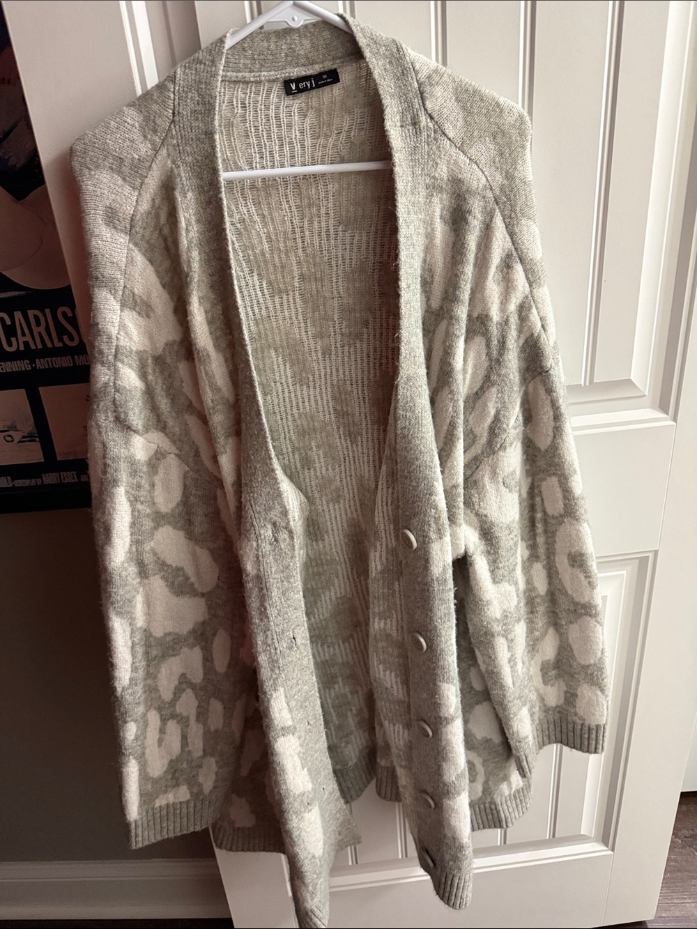 Very J Cream and Light Gray Patterned Open-Front Cardigan
